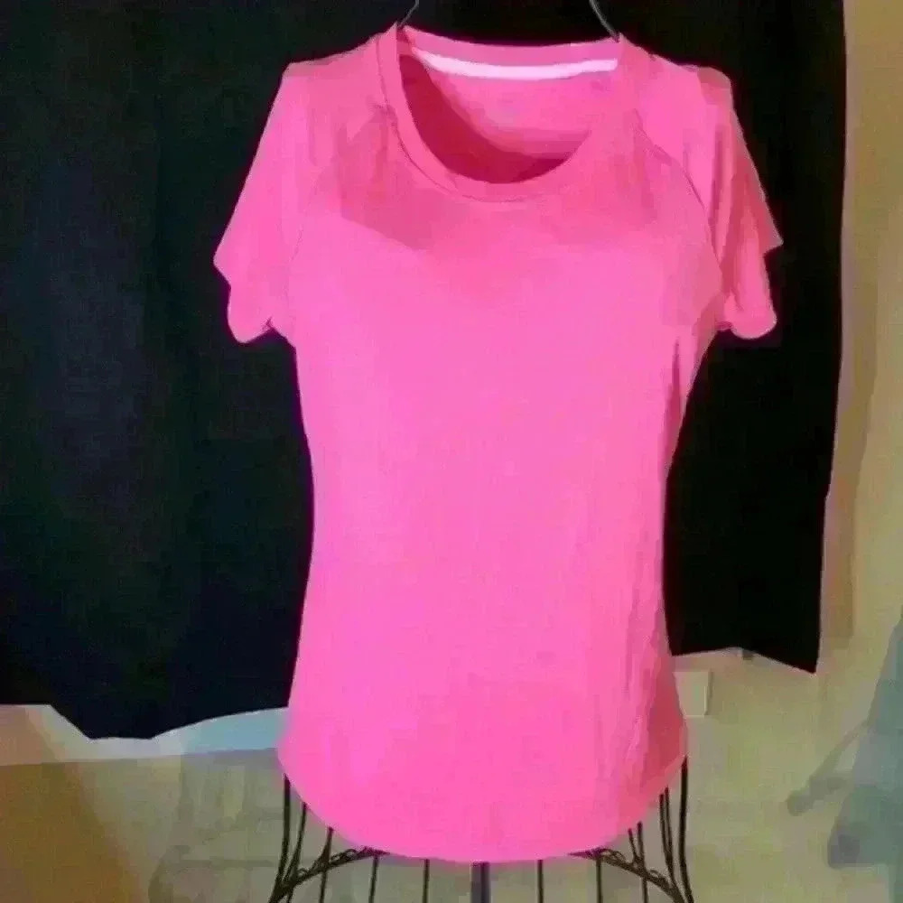 Champs basic pink top